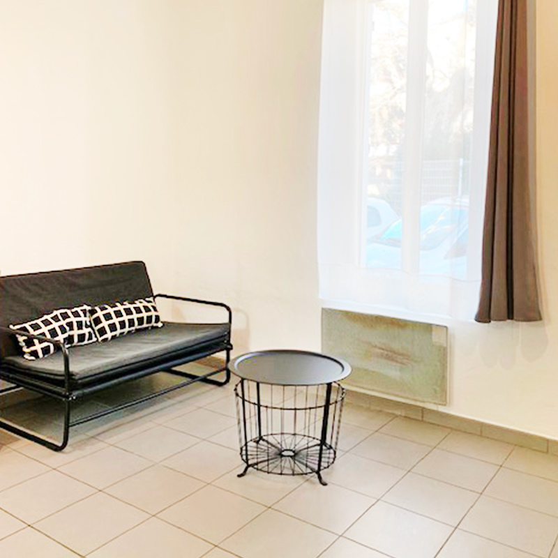 Appartement cabrier 1 salon residences les cypres carre